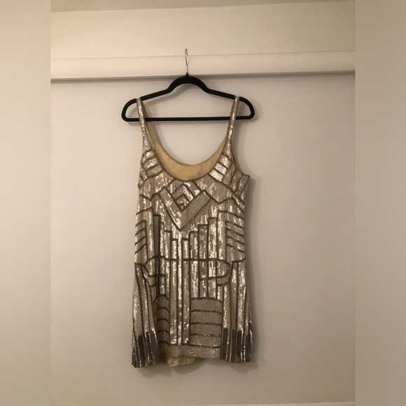 Stunning Parker sequin and beaded dress - Picture 8 of 10